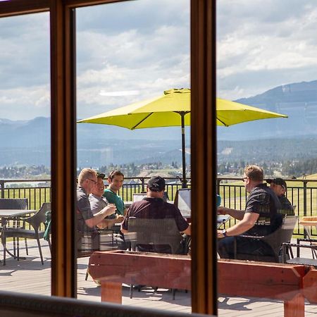 Headwaters Lodge At Eagle Ranch Resort Invermere Exterior foto